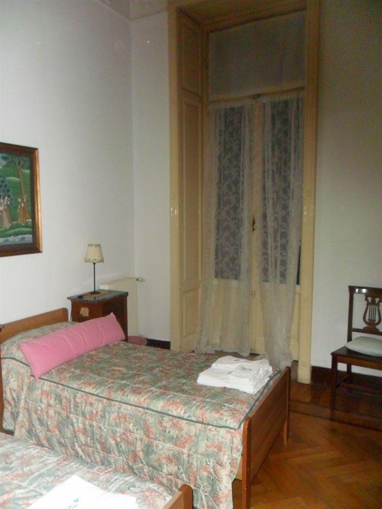 ג'נובה Guesthouse La Briosa Nicole מראה חיצוני תמונה